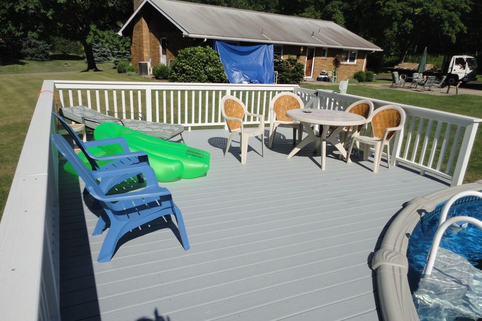 Horizontal Deck Railing